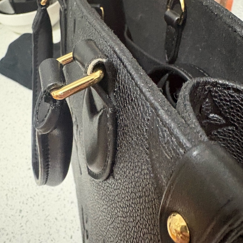 Louis Vuitton Black on the go pm - Picture 11 of 11
